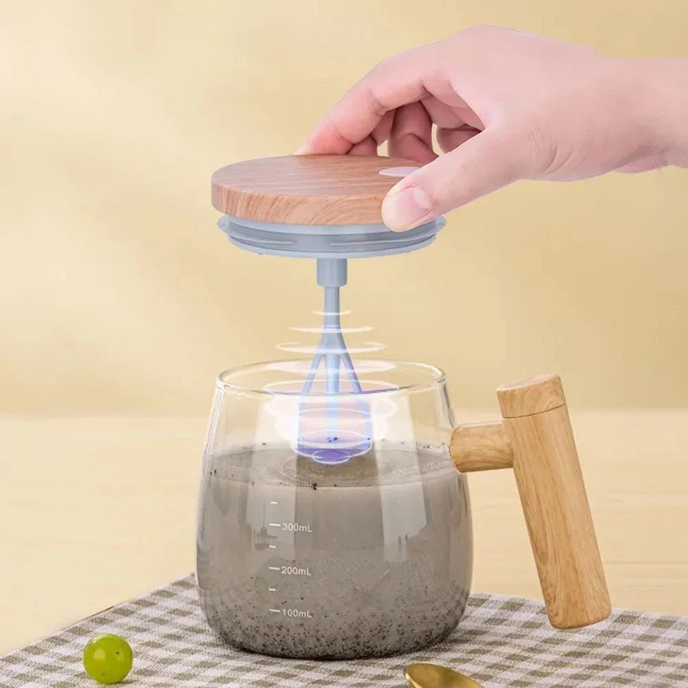 Caneca Auto Agitadora Elétrica 400ml com cabo de madeira - Achei na Lojinha
