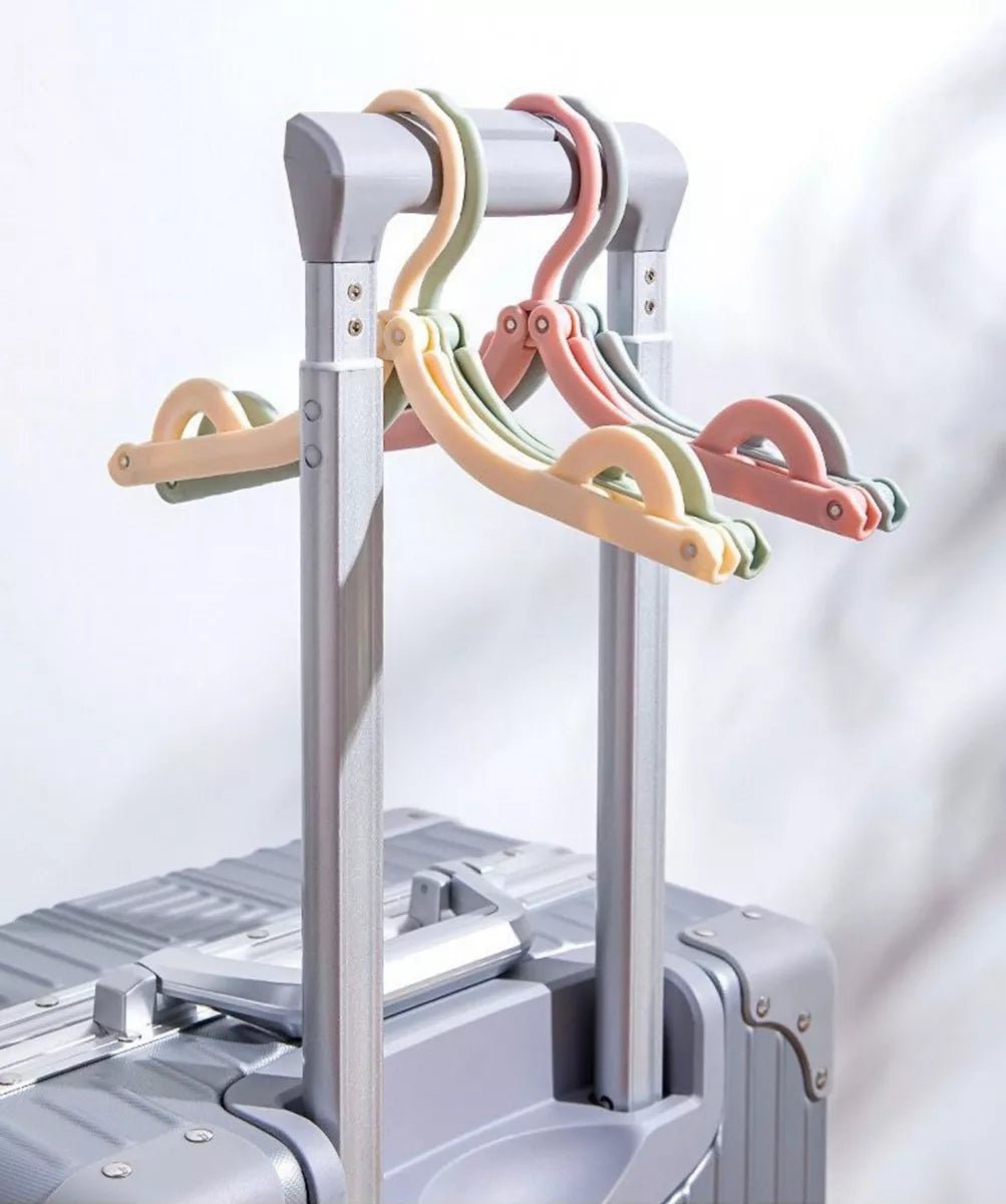 Kit com 5 cabides Dobráveis Multiuso - Achei na Lojinha