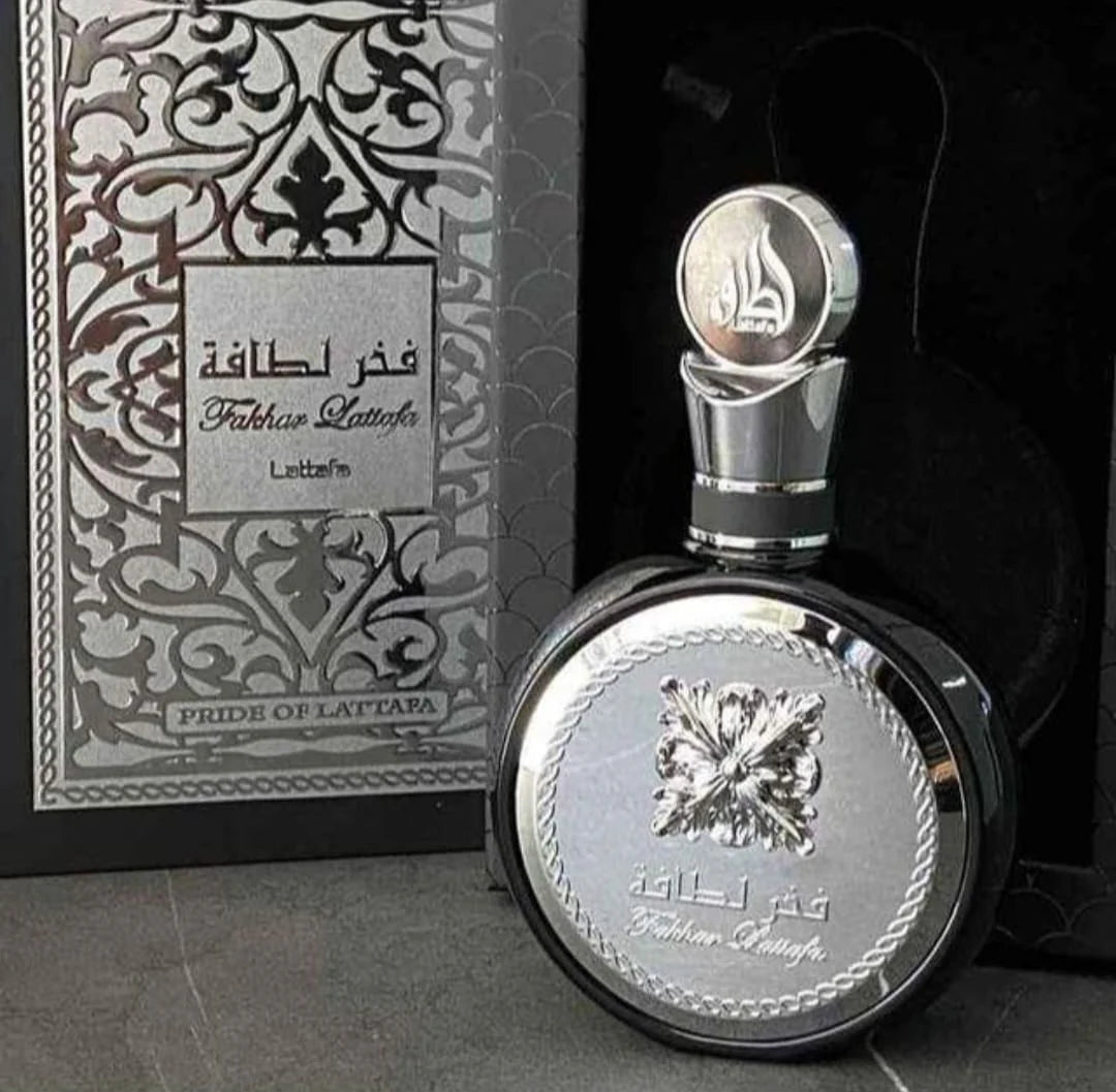 Perfume Fakhar Black de Lattafa 100ml Masculino - Achei na Lojinha