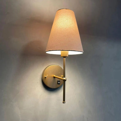Arandela Tocheiro de Metal - Elegância e Conforto em Cada Detalhe - Achei na Lojinha