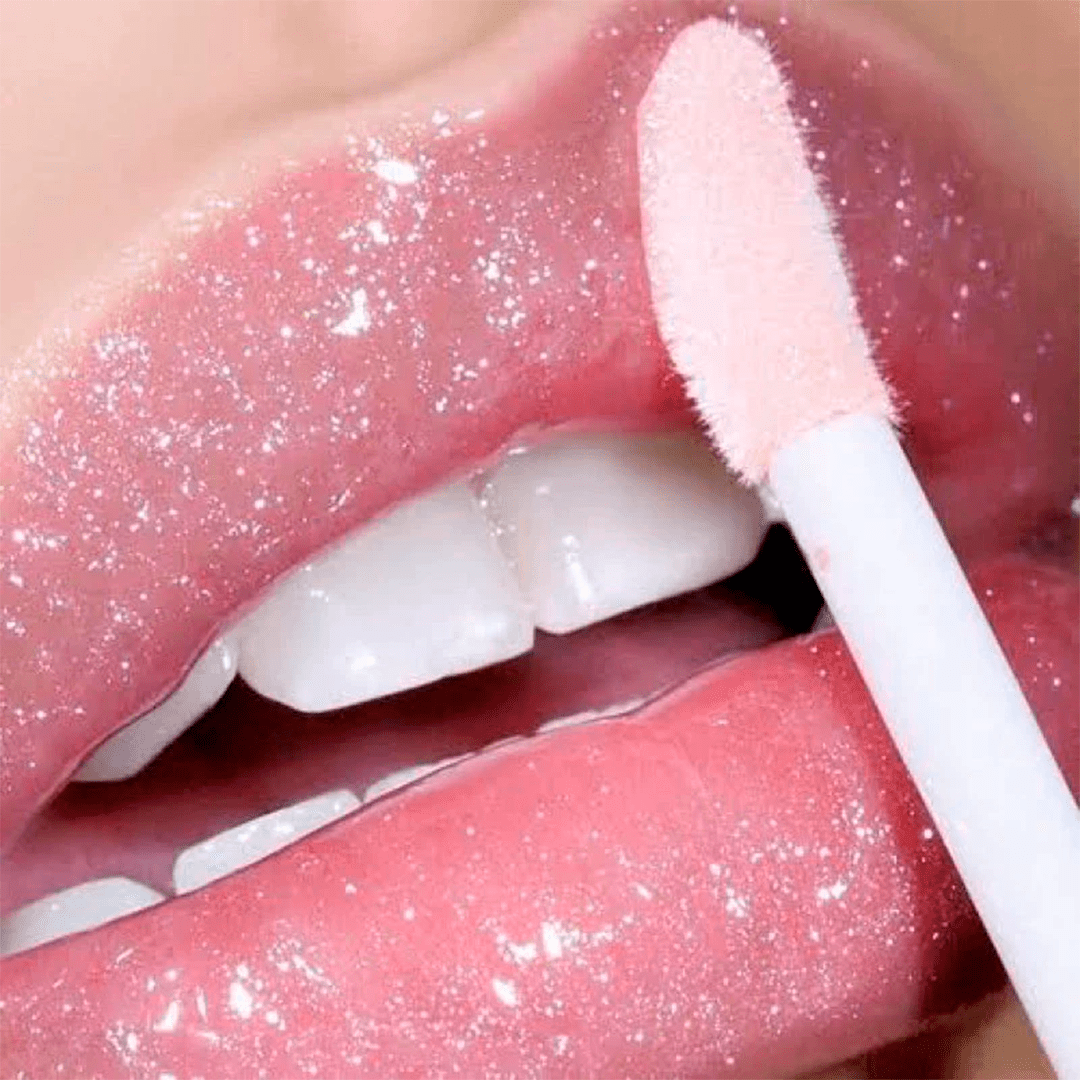 Batom Gloss Maçã Hidratante Efeito Espelhado com Brilho e Partículas Iluminadoras – Max Love Cor 14 – 5ml - Achei na Lojinha
