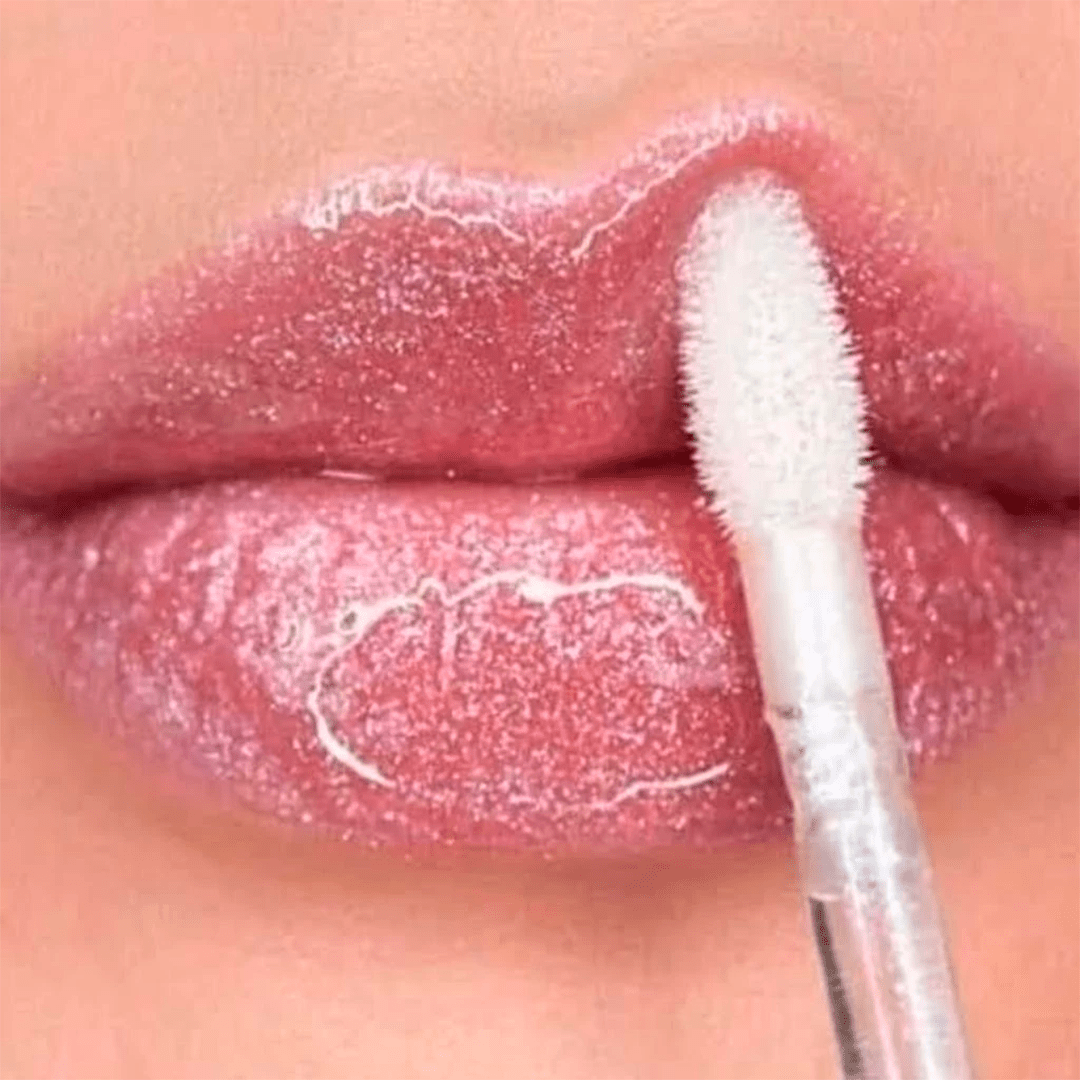 Batom Gloss Maçã Hidratante Efeito Espelhado com Brilho e Partículas Iluminadoras – Max Love Cor 14 – 5ml - Achei na Lojinha