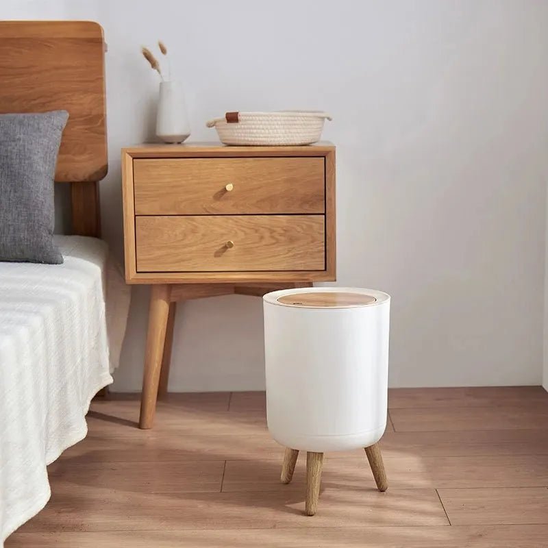 🪵 Estilo e Praticidade no Seu Espaço – Lixeira Design Madeira 7 Litros com Tampa Click - Achei na Lojinha