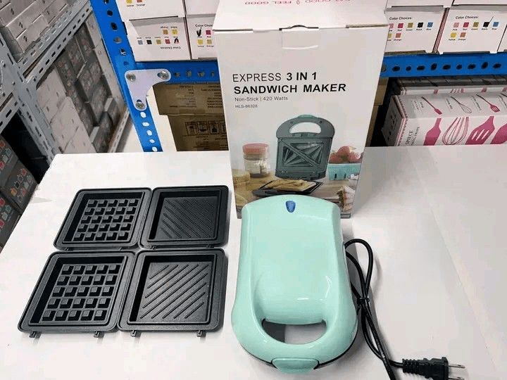 Sanduicheira 3 em 1 Multiuso - Prepare Sanduíches, Waffles e Grelhados - 110V - Achei na Lojinha